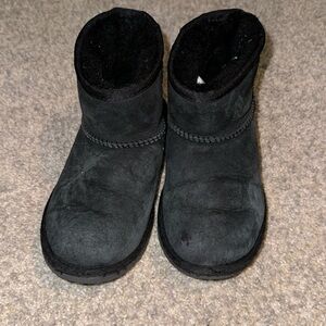 Ugg mini size 13